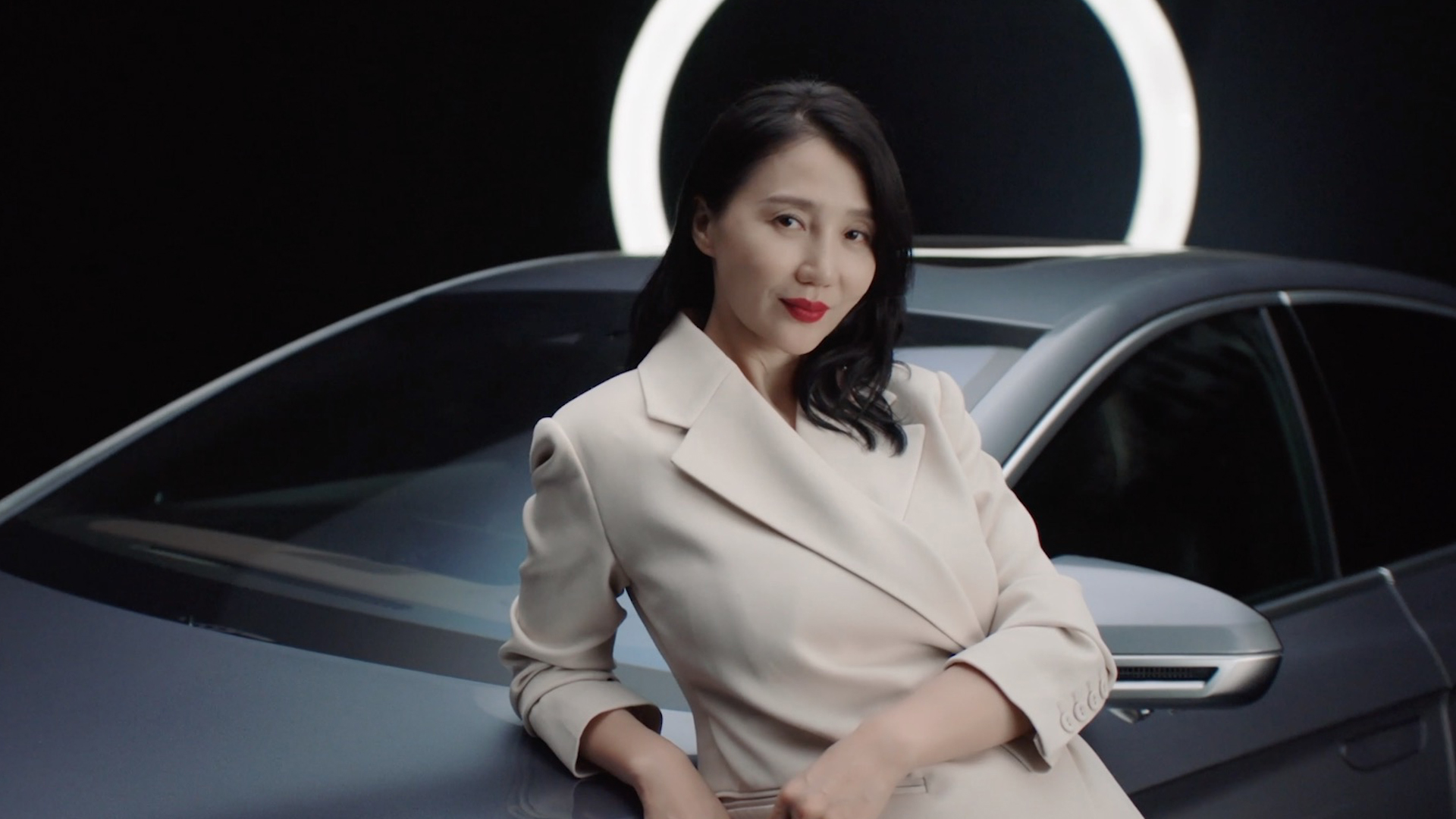 阿朵 | 合乐hl8木兰荟首位女性挚友，新民族音乐人